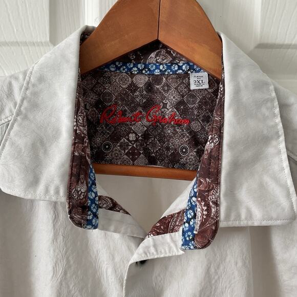 Robert Graham Shirt Mens 2XL White Brown Short Sleeve Button Flip Cuff - Picture 4 of 6